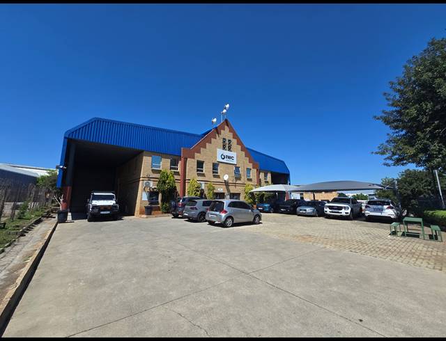 1,417M² WAREHOUSE TO LET IN MEADOWDALE